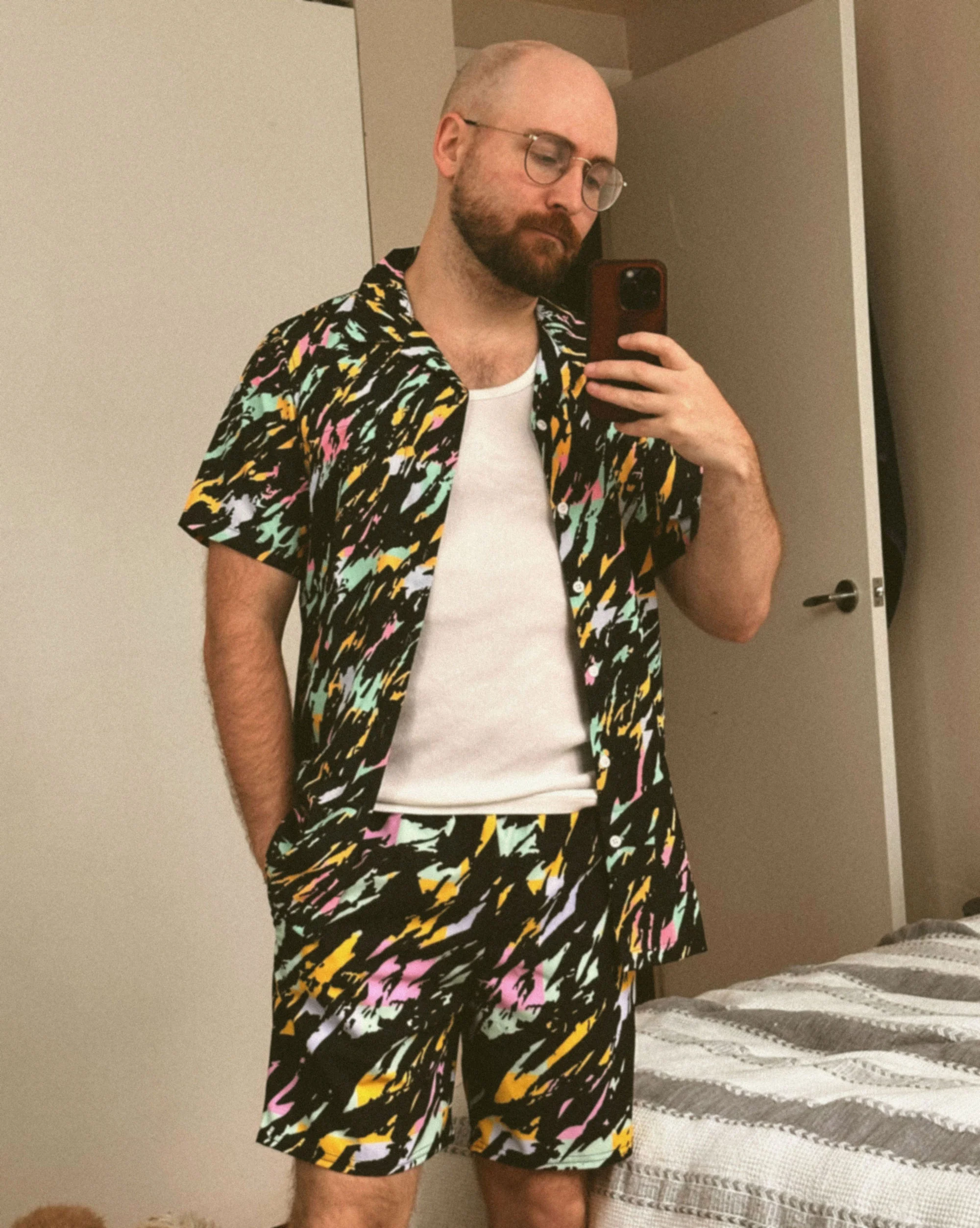 Tacky 80's Hawaiian Shirt - Image 5